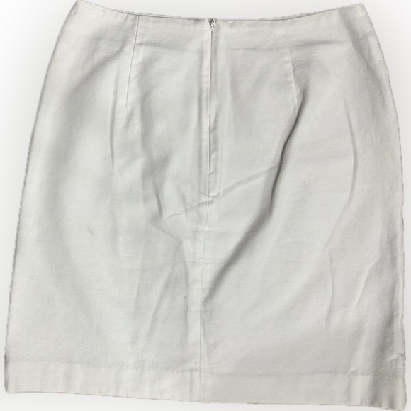 EUC Boden SZ 4 cream/red/green/lilac floral embroidered skirt w/rear zipper - Picture 7 of 8